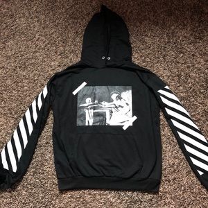 “OFF WHITE”: HOODIE (SIZE S)